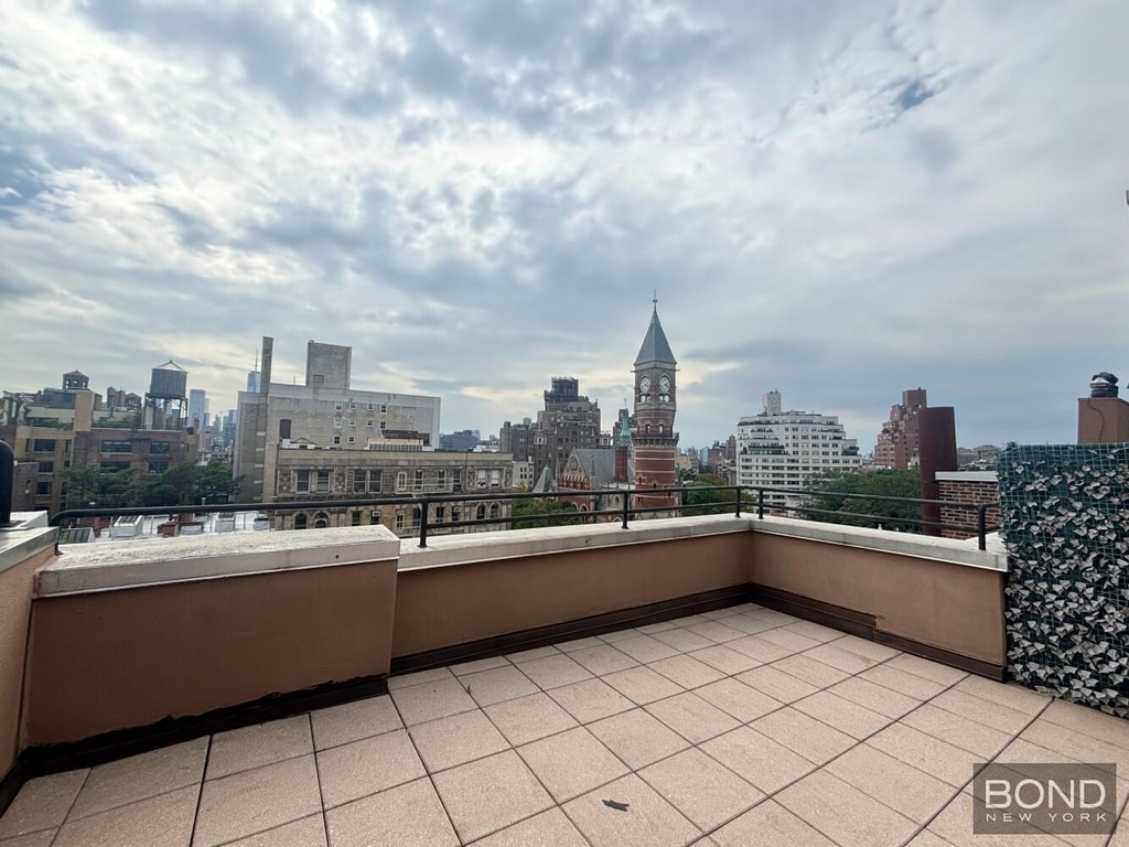 Sixth Avenue - Photo 3