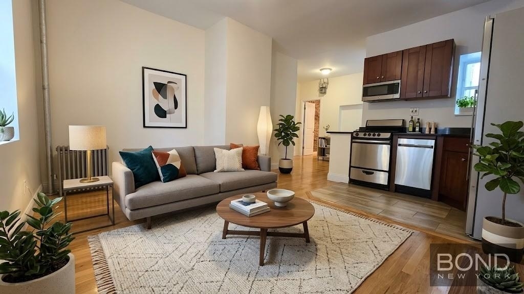 West 11th Street - Photo 1
