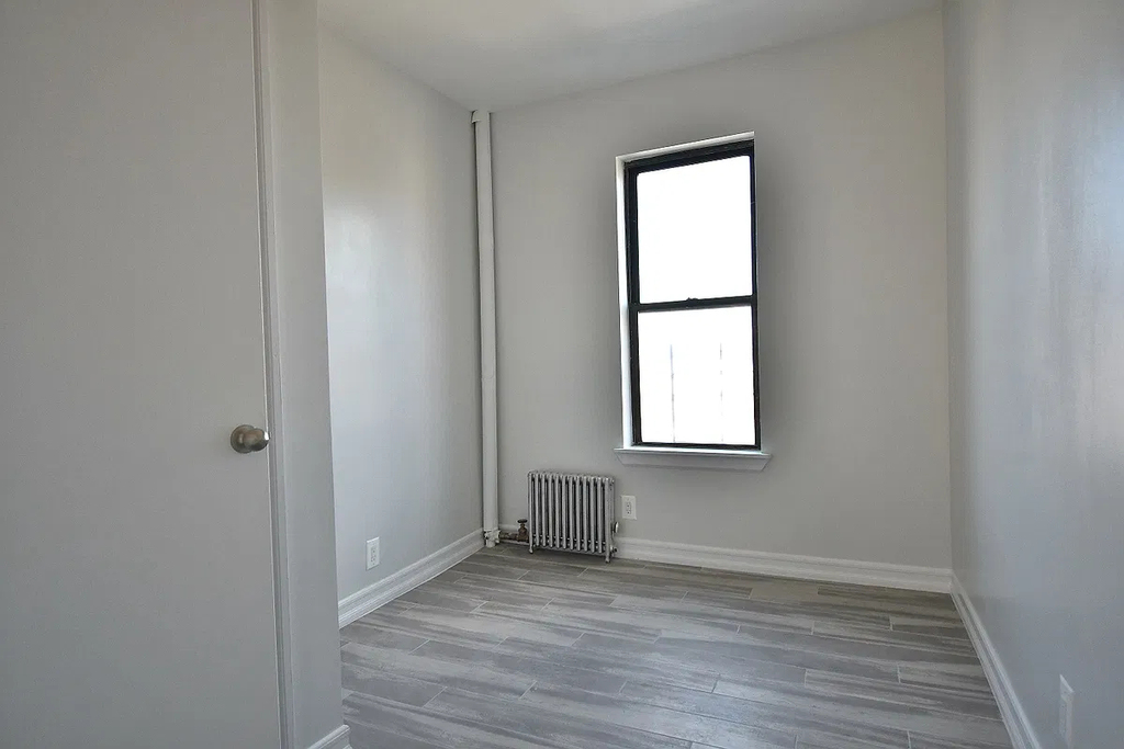 4298 Park Avenue - Photo 5