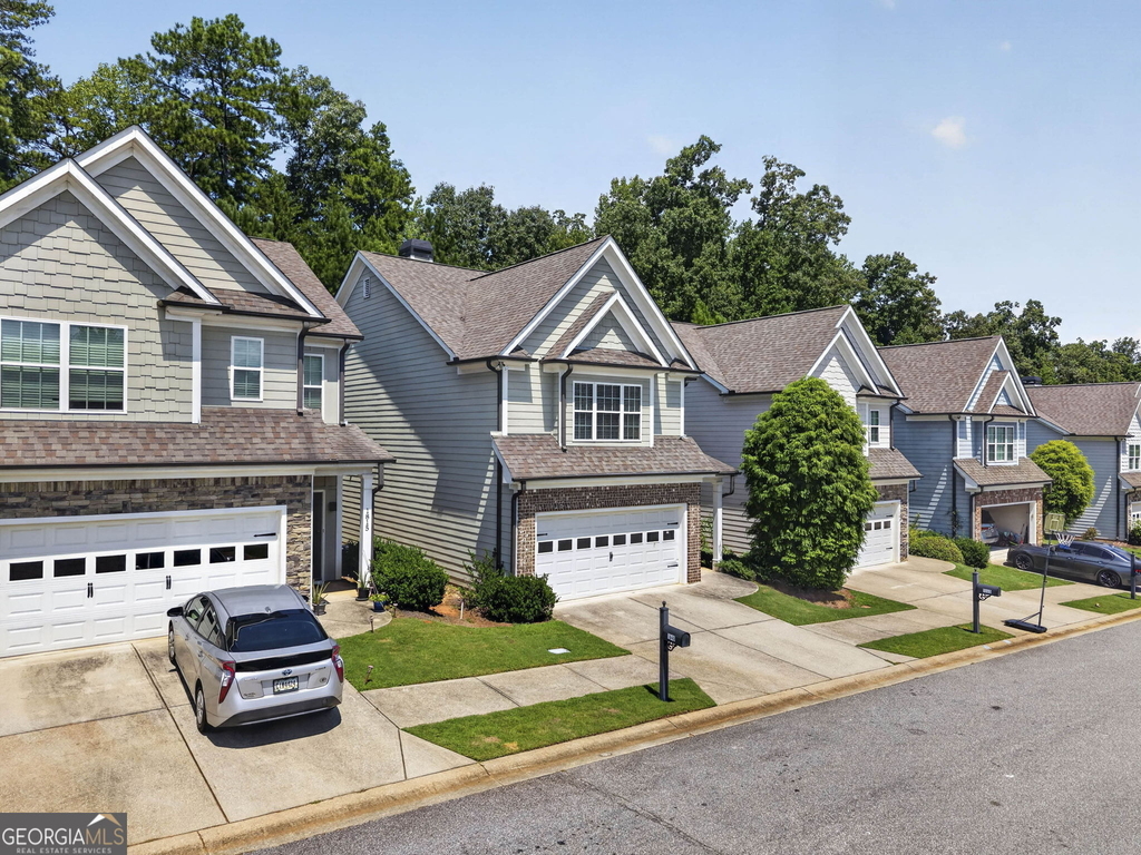 1849 Blackstone Way - Photo 2