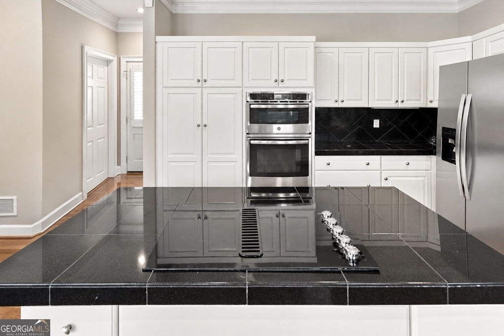 2600 Club Springs Drive - Photo 16