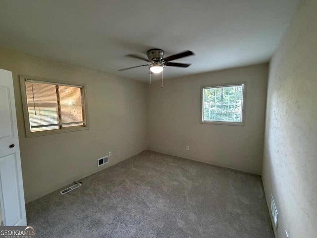 1340 Pineglen Drive - Photo 9