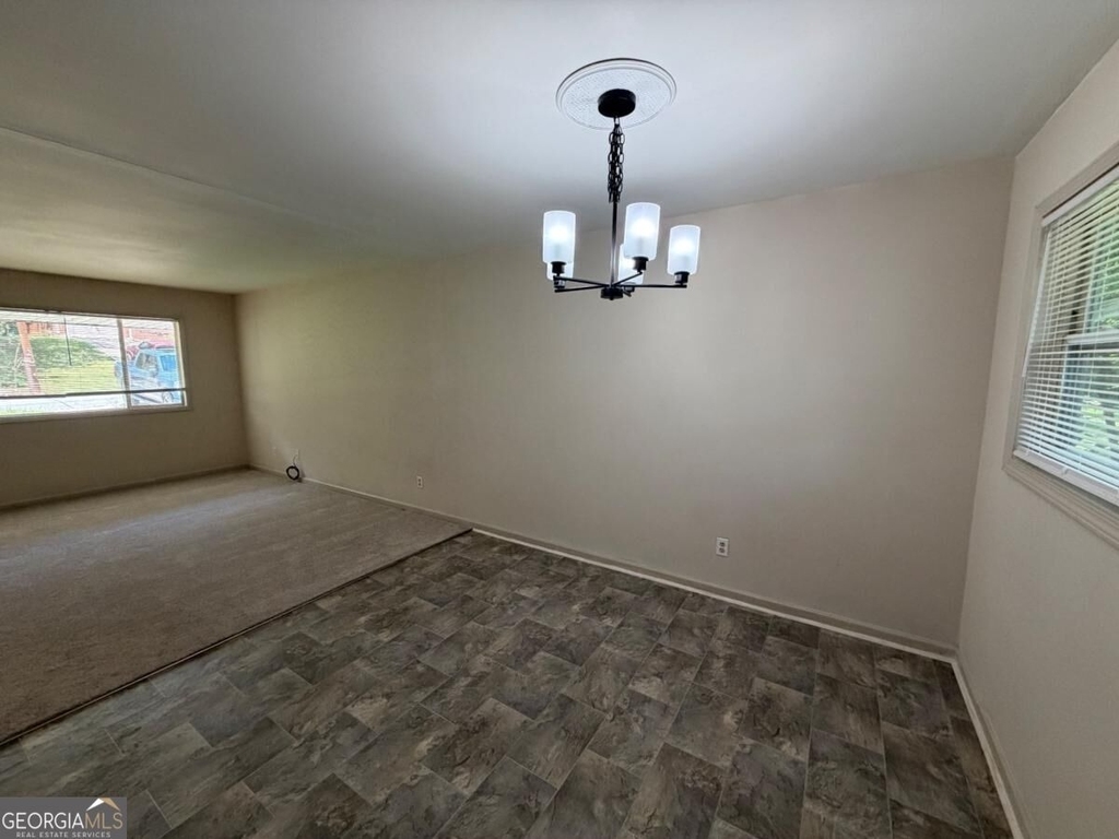 1340 Pineglen Drive - Photo 3