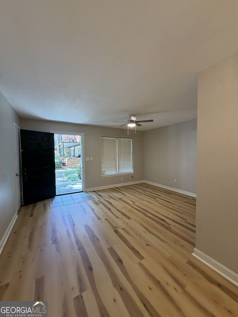 3113 Colonial Way - Photo 3