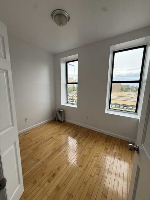 1484 Amsterdam Avenue - Photo 3