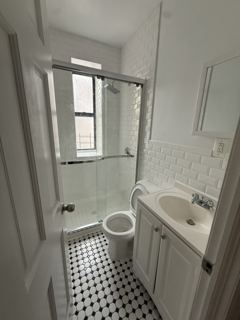 1484 Amsterdam Avenue - Photo 4