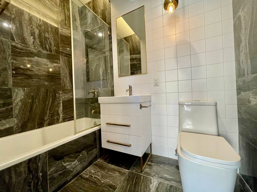 1052 Dean Street - Photo 3