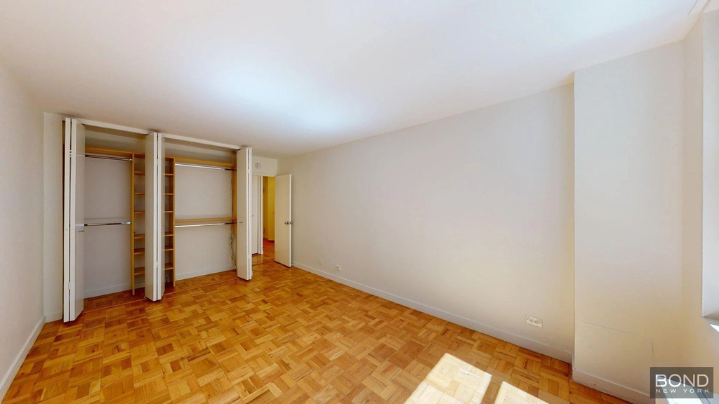 333 East 49th Street - Photo 3