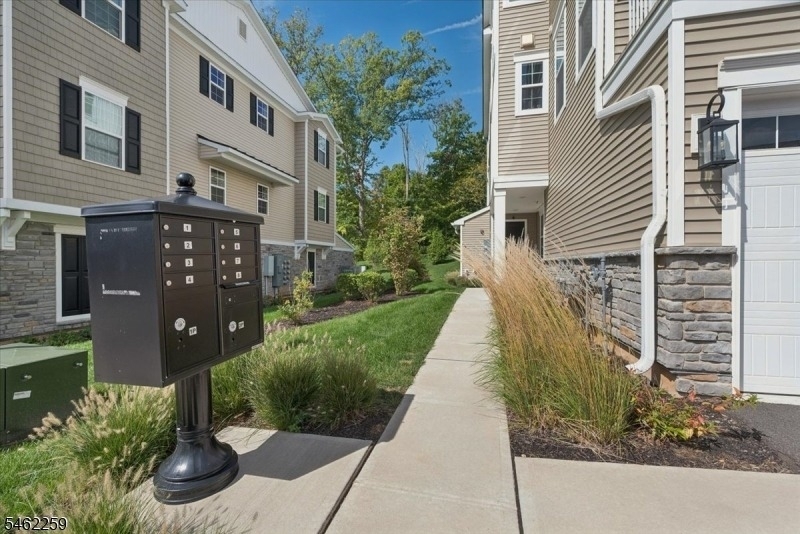 161 Jasmine Drive - Photo 1