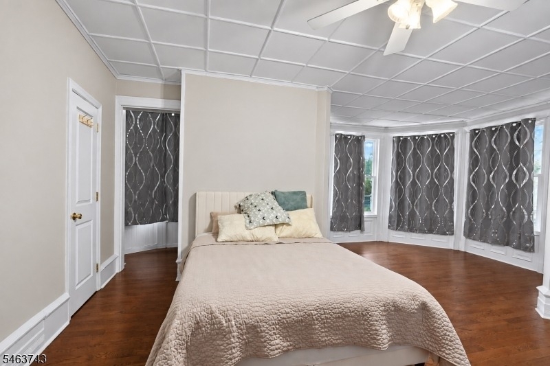 1 Franklin Pl - Photo 5