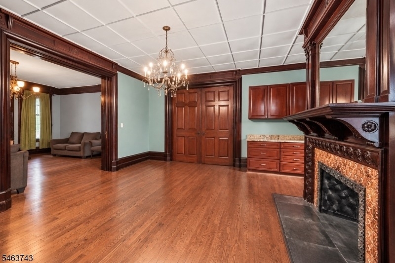 1 Franklin Pl - Photo 15
