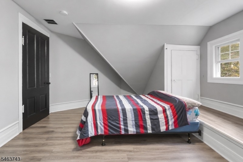 1 Franklin Pl - Photo 8