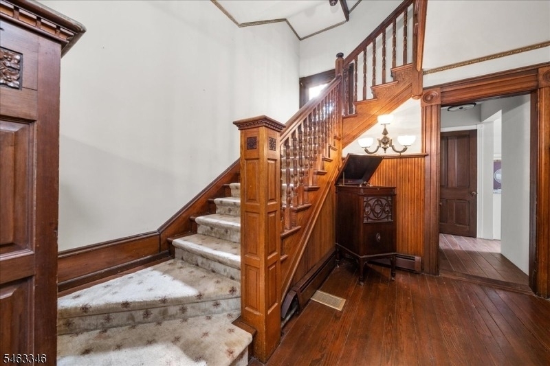 506 Windemere Ave - Photo 3