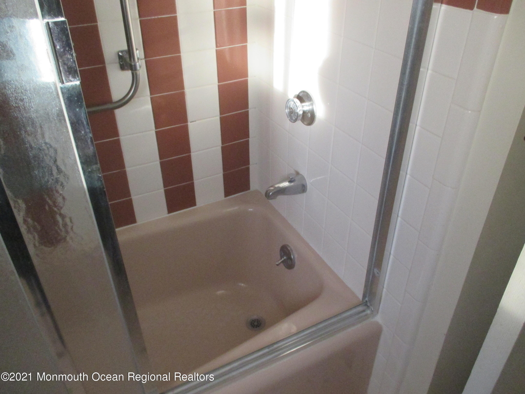 354c Dorchester Drive - Photo 12