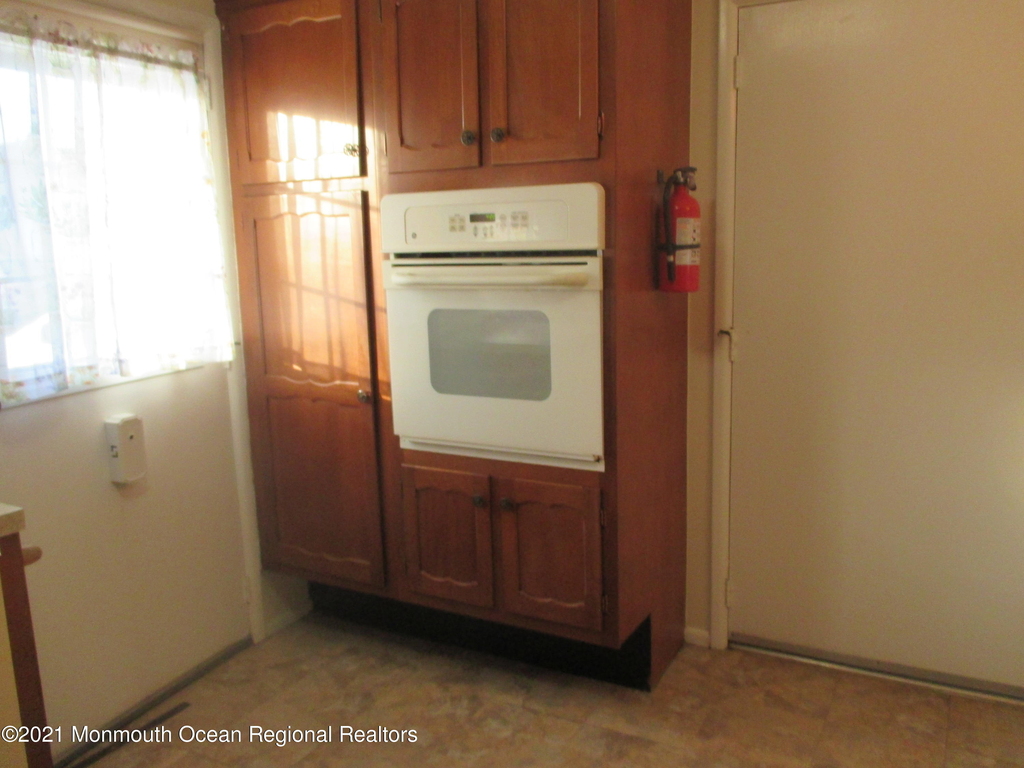 354c Dorchester Drive - Photo 6