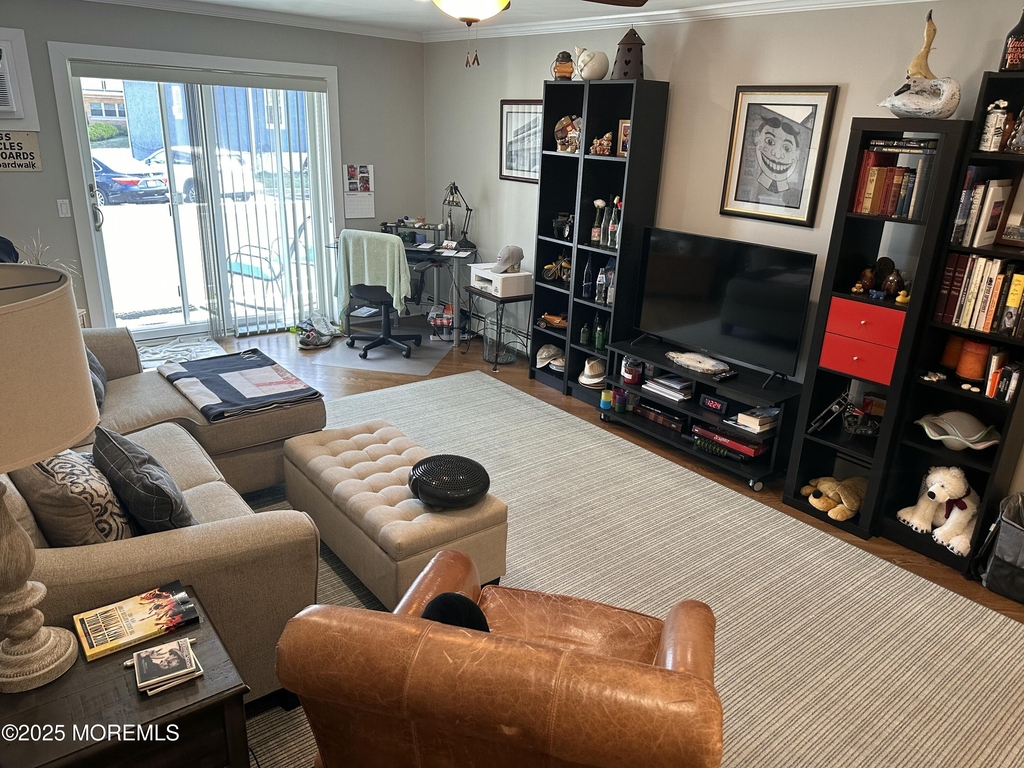 303 Sunset Avenue - Photo 1
