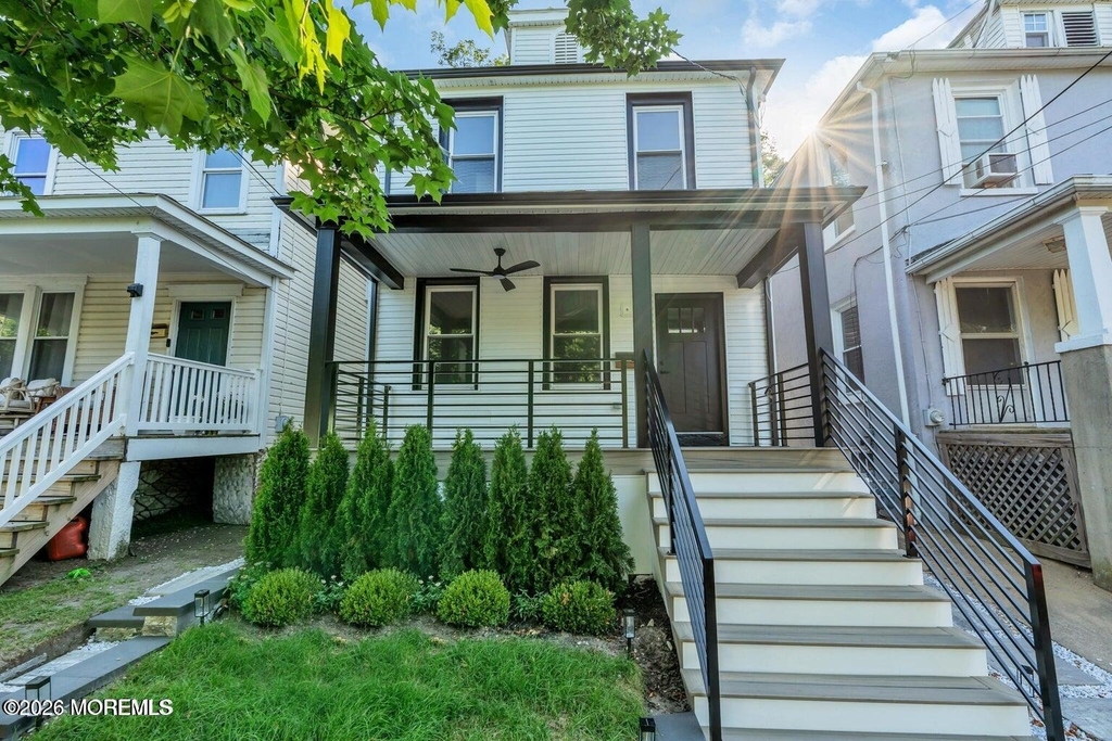 817 Central Avenue - Photo 0