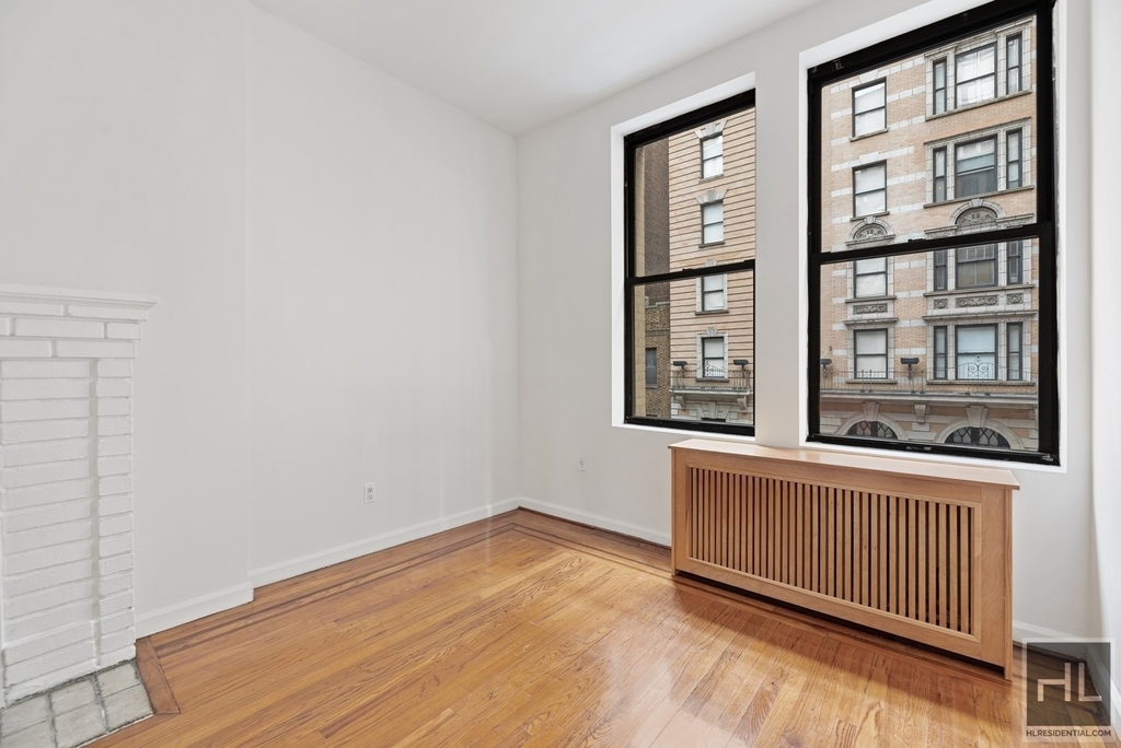 Madison Avenue - Photo 0