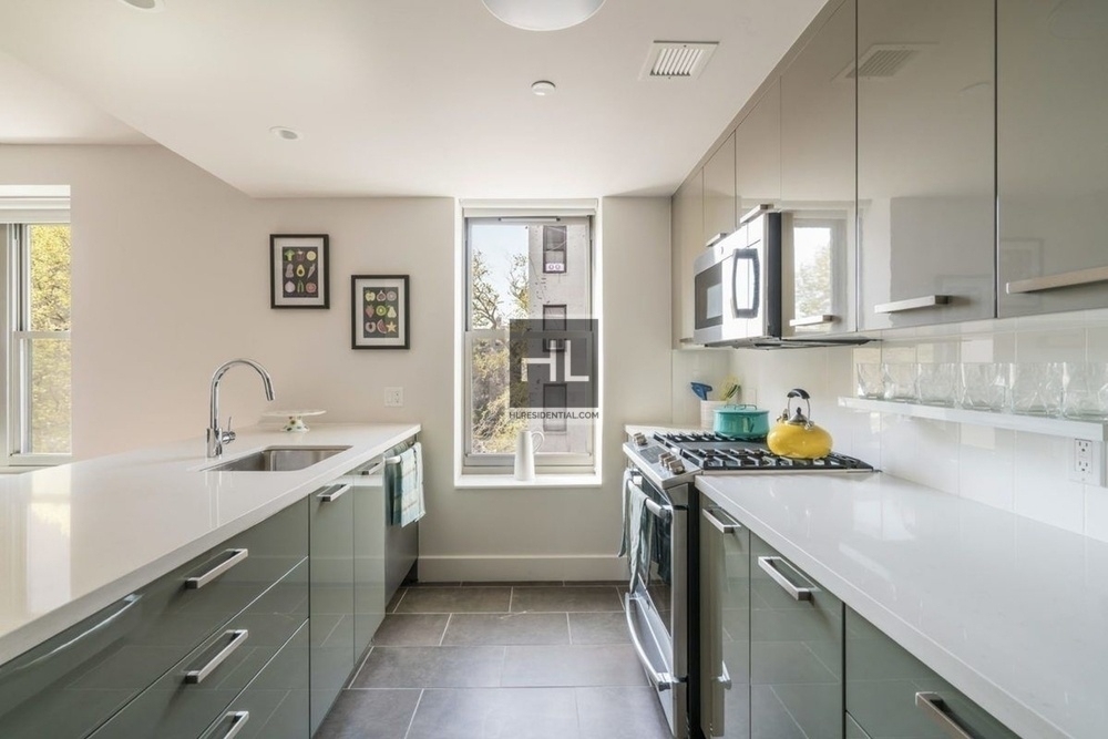 Clarkson Avenue - Photo 1