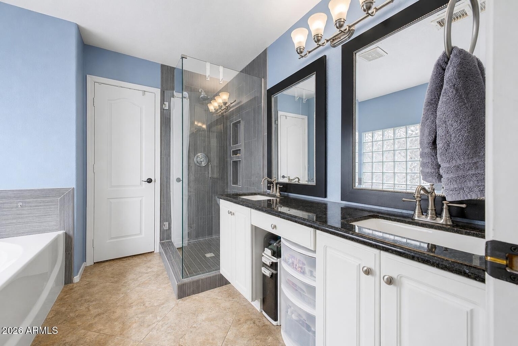 6322 W Potter Drive - Photo 10