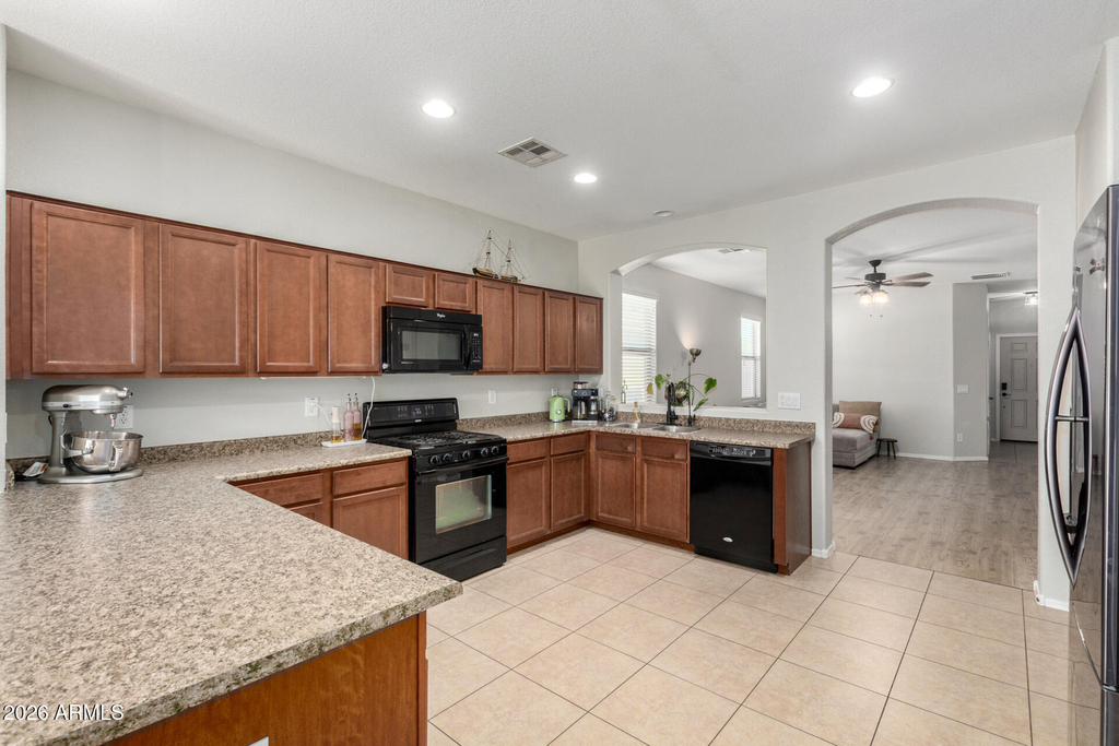 18864 N Lariat Road - Photo 5