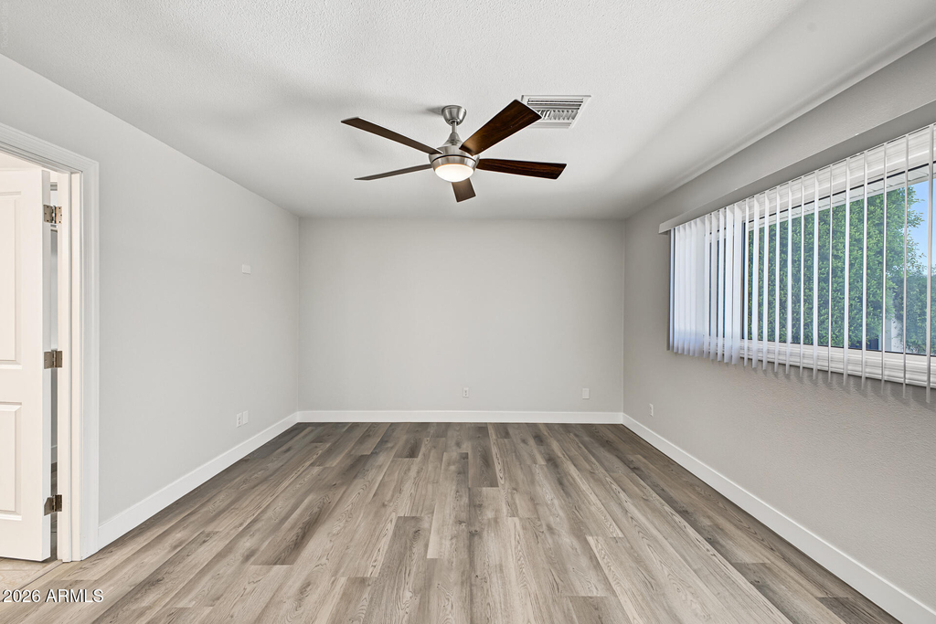 8714 E Clarendon Avenue - Photo 16