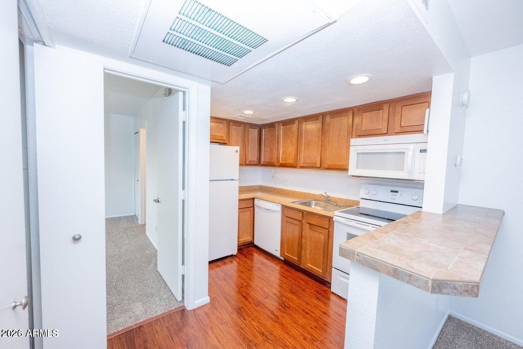 700 W University Drive - Photo 1