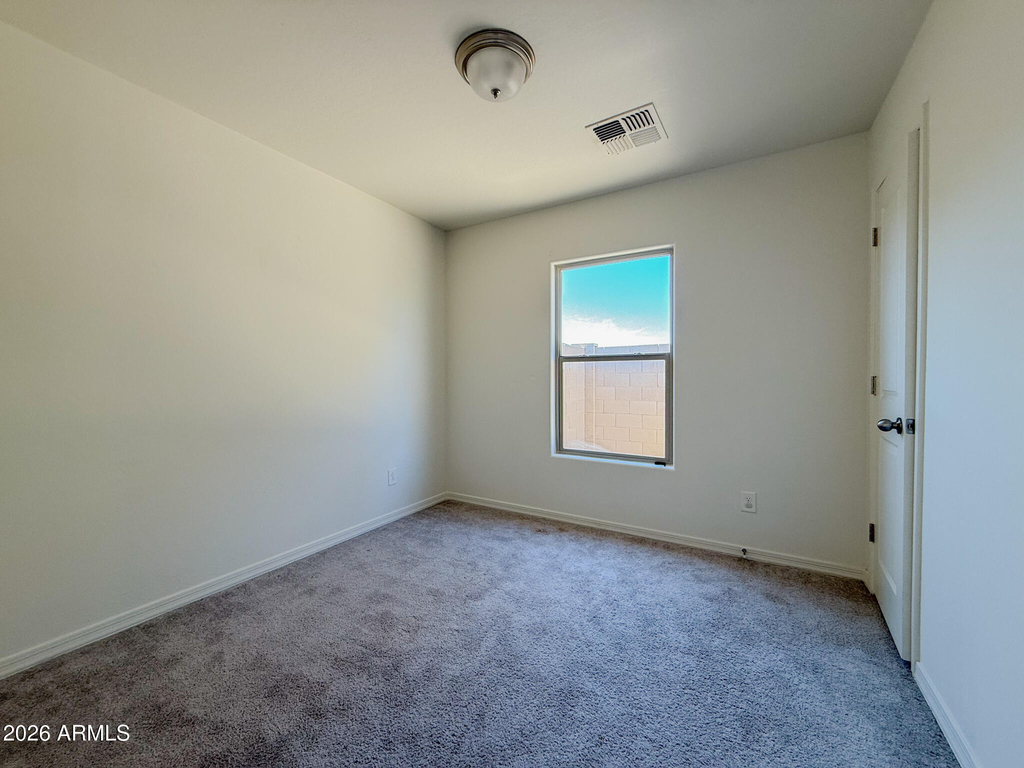 225 W Dewey Avenue - Photo 13