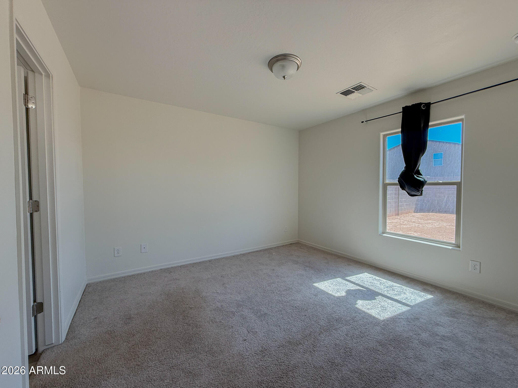 225 W Dewey Avenue - Photo 15