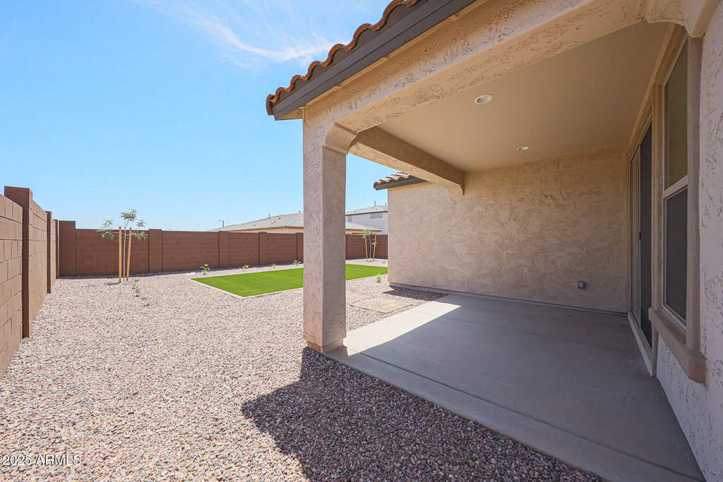 25345 N 172nd Drive - Photo 22
