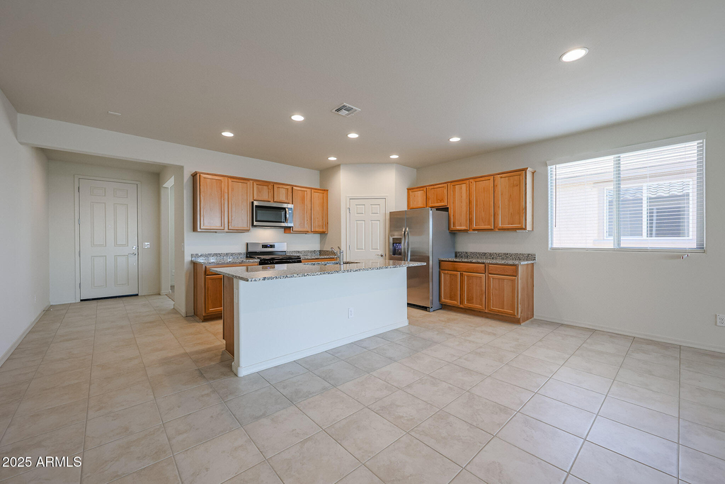 25345 N 172nd Drive - Photo 3
