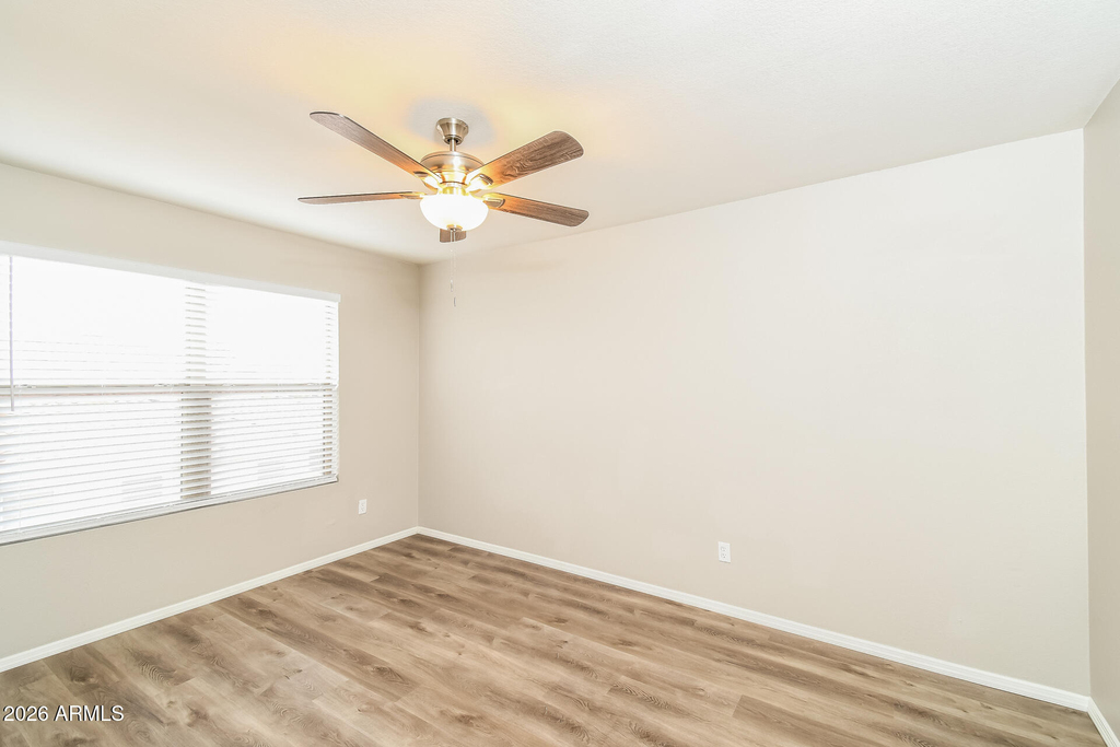 2358 E Spruce Drive - Photo 8