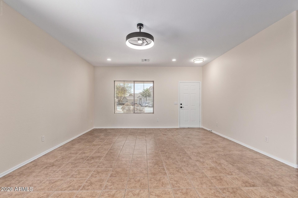 7612 S 70th Lane - Photo 6