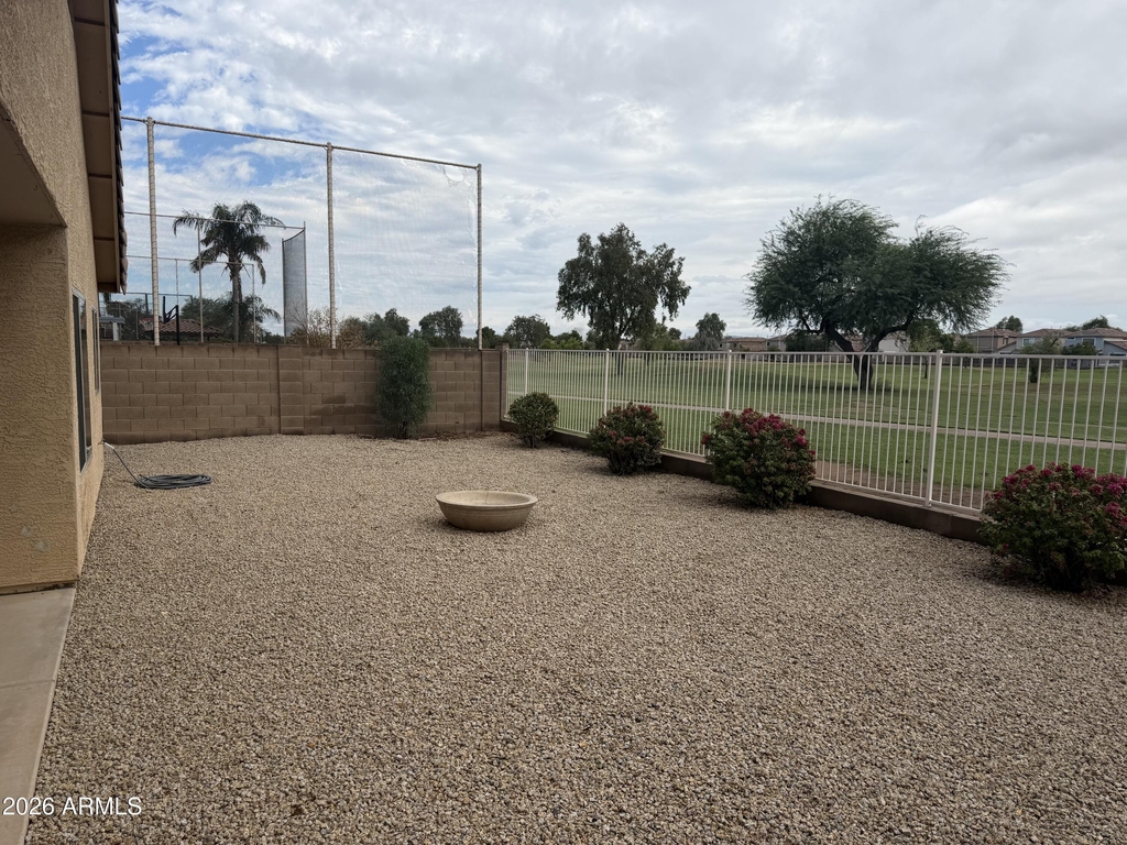 1533 S Western Skies Drive - Photo 8