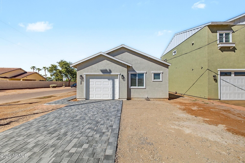128 W Brooks Street - Photo 20