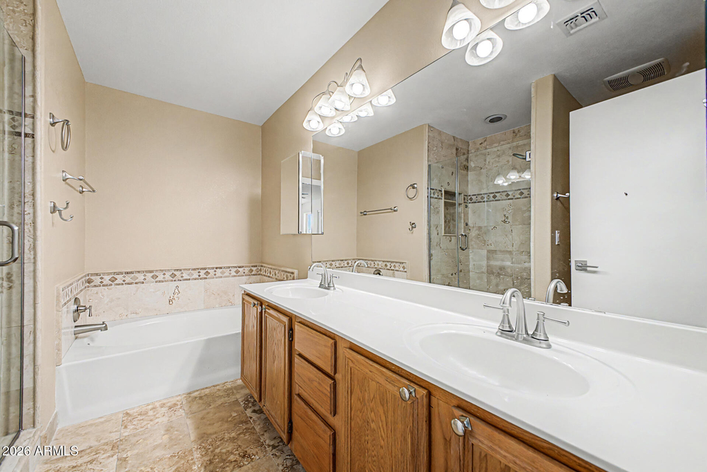 3301 E Marconi Avenue - Photo 9