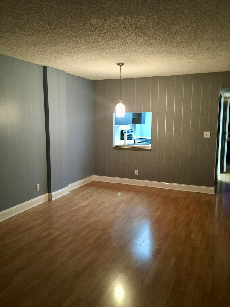 107 Royal Park Drive - Photo 1