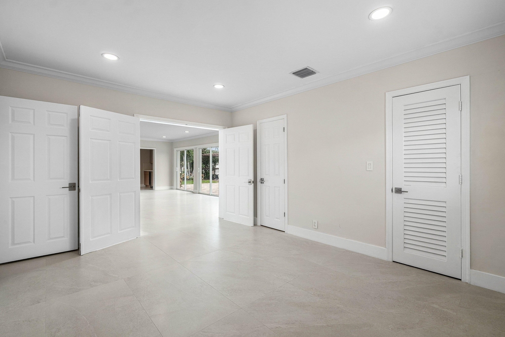 1525 Se 6th Street - Photo 33