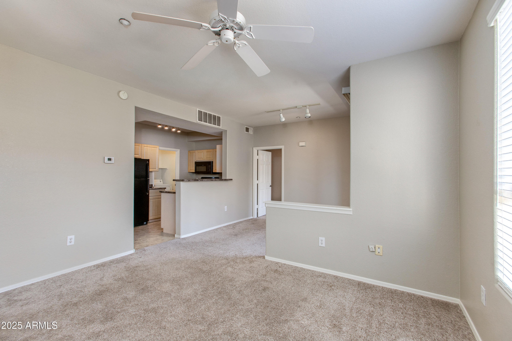 5303 N 7th Street - Photo 4