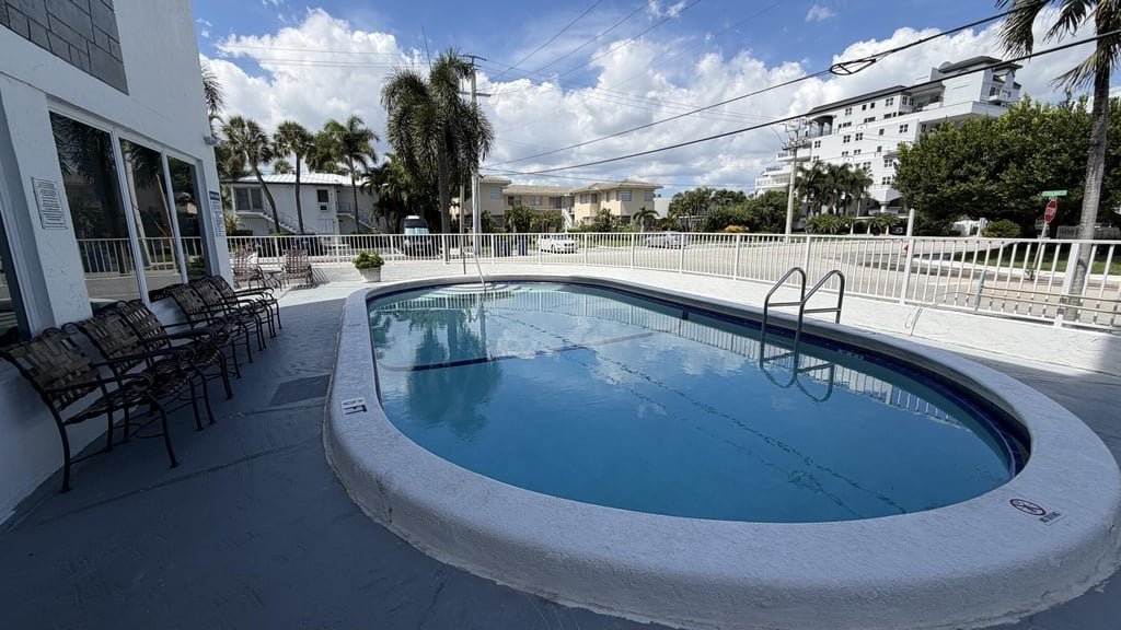 550 Bayshore Drive - Photo 8