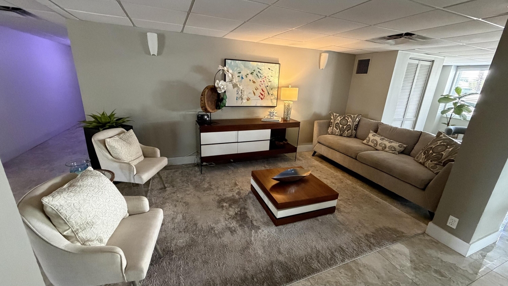 550 Bayshore Drive - Photo 1