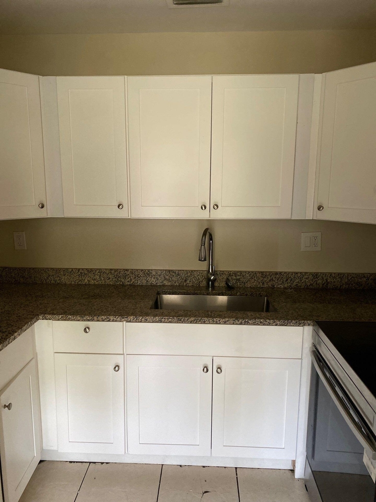 304 Nw 30th Court - Photo 1