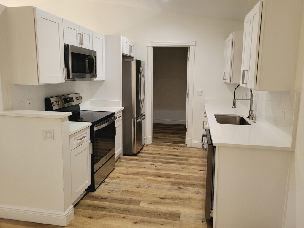 2911 Sw Lucerne Street - Photo 3