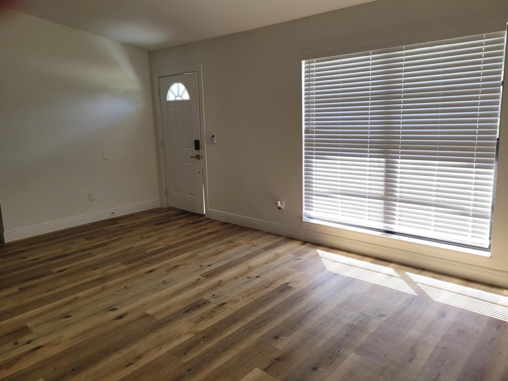 2911 Sw Lucerne Street - Photo 9