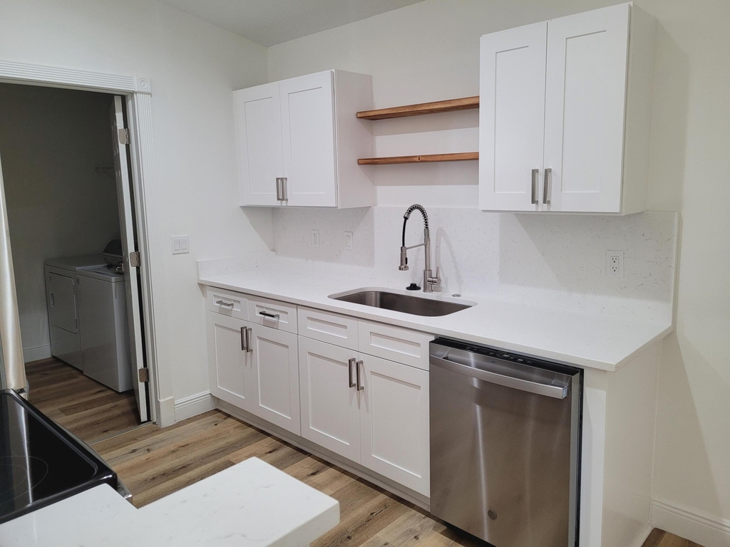 2911 Sw Lucerne Street - Photo 2