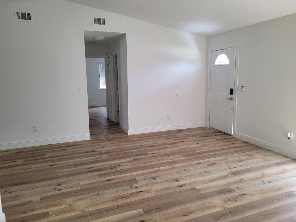 2911 Sw Lucerne Street - Photo 10