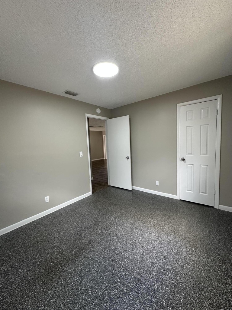 4564 Gulfstream Road - Photo 9