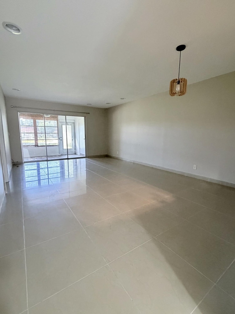 630 Marlboro Oval - Photo 4