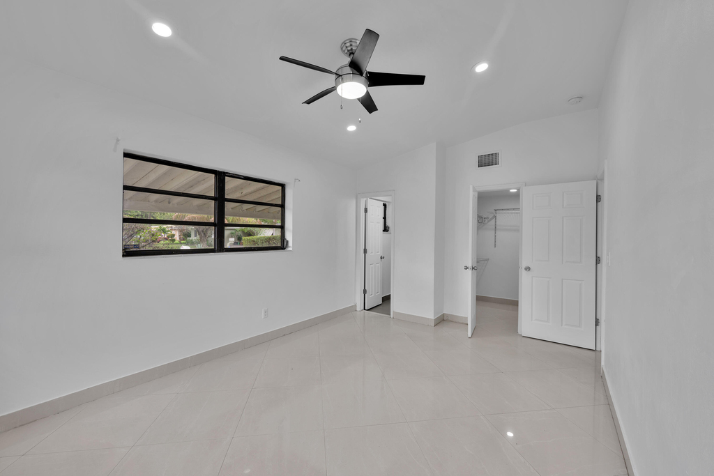 17551 Ne 5th Avenue - Photo 21