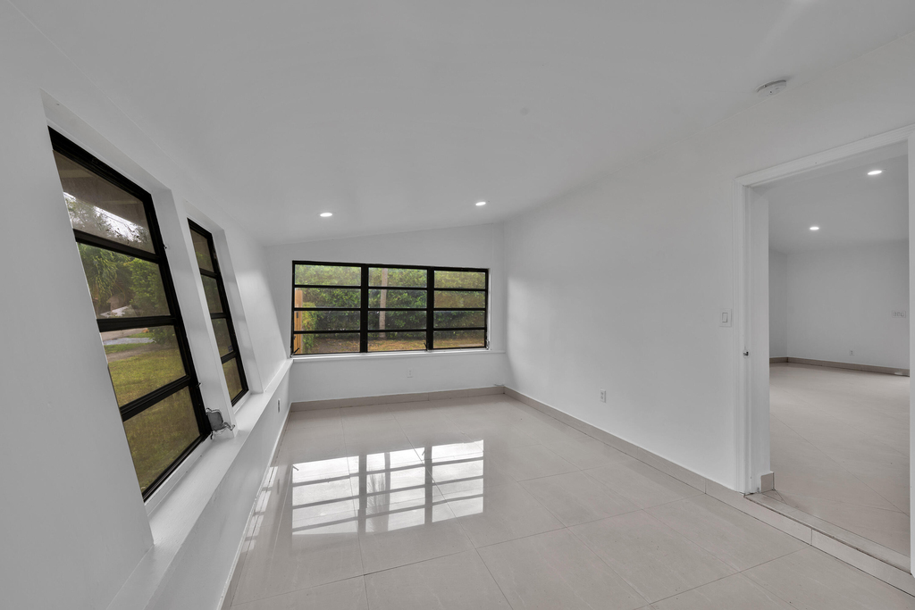 17551 Ne 5th Avenue - Photo 17